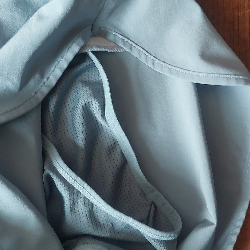 Shorts - Picture 5 of 6
